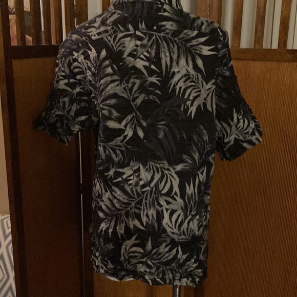 Off Shore shirt L‎ 🩷 - Picture 3 of 6